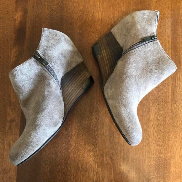 Cute Vince Camuto Suede Sand Colour Block Wedge Ankle-Boot Shoe - Picture 4 of 12